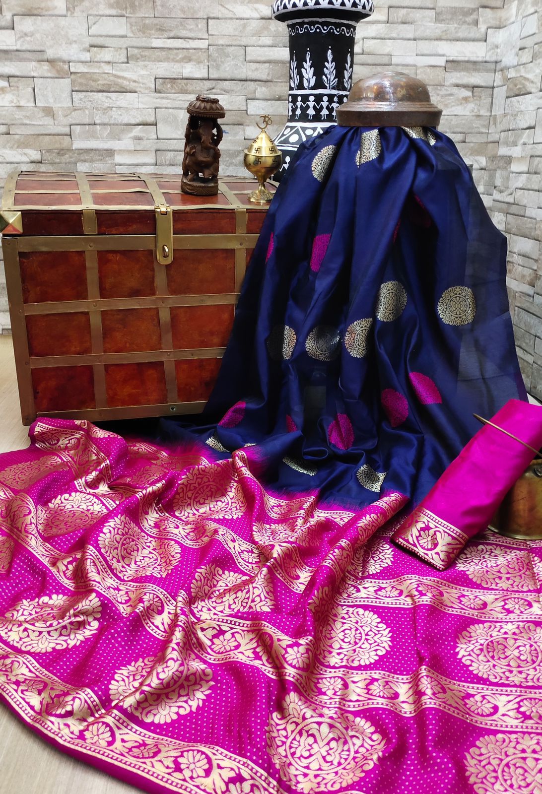 Entrancing Blue Soft Silk Saree With Jazzy Blouse Piece