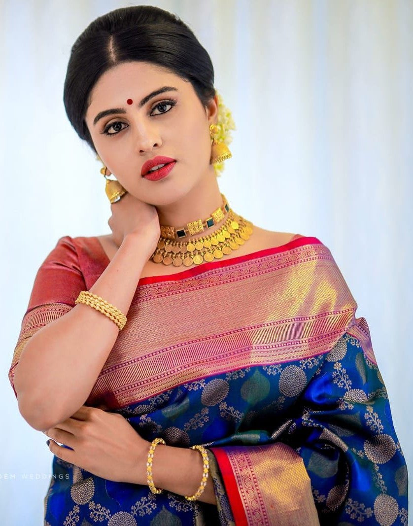 Fantabulous Blue Soft Silk Saree With Lovely Blouse Piece