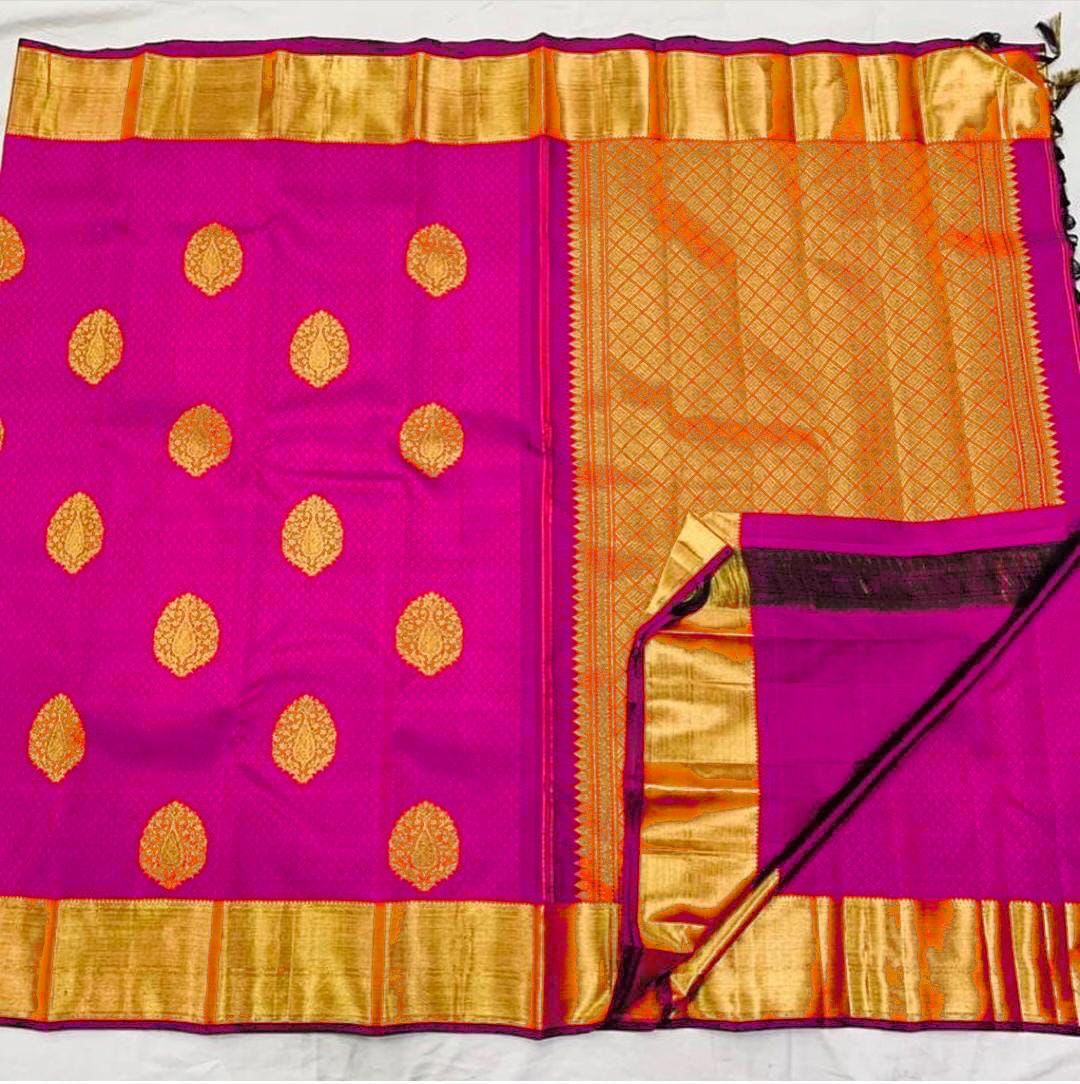 Picturesque Dark Pink Banarasi Silk Saree With Classy Blouse Piece