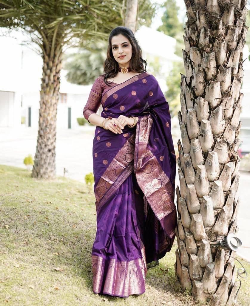 Mellifluous Purple Soft Silk Saree With Unique Blouse Piece