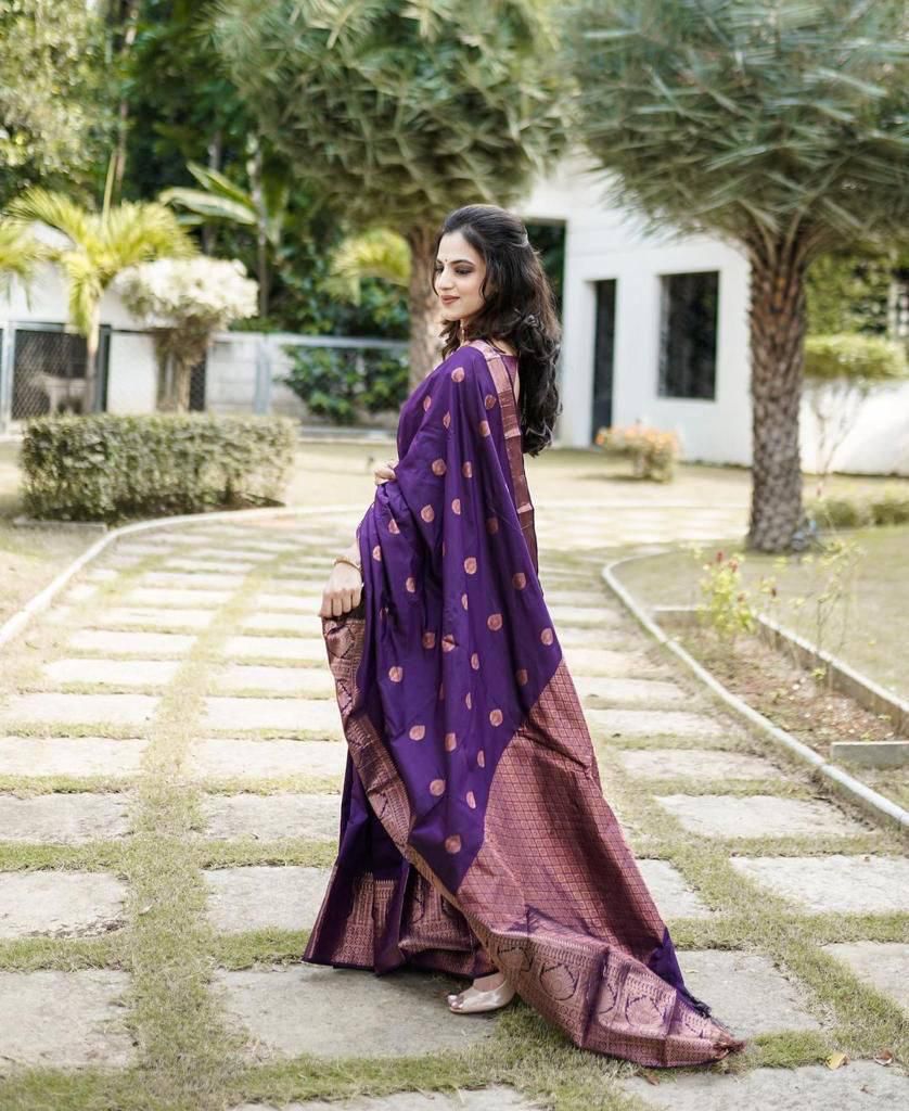 Mellifluous Purple Soft Silk Saree With Unique Blouse Piece