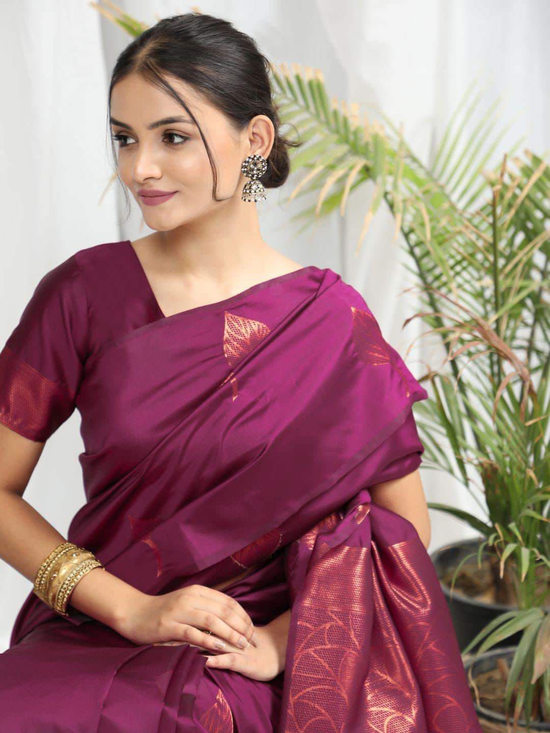 Glorious Purple Soft Silk Saree With Fetching Blouse Piece