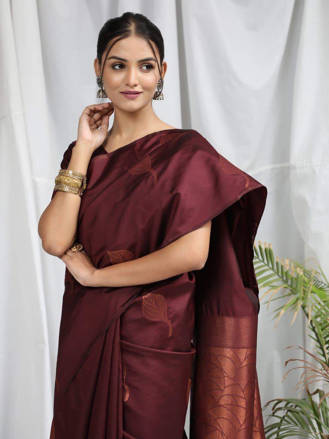 Idyllic Wine Soft Silk Saree With Ideal Blouse Piece