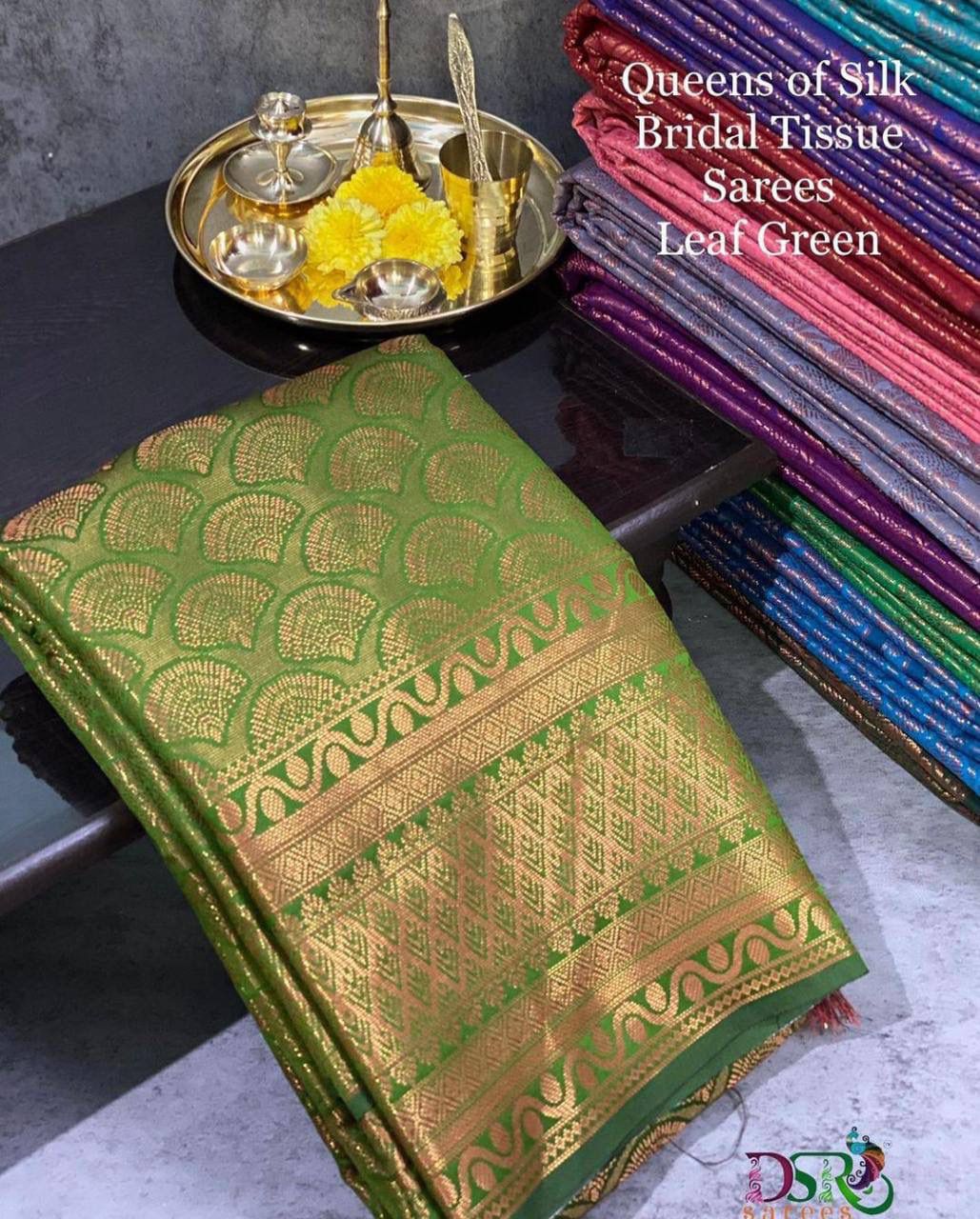 Hymnic Green Soft Silk Saree With Poetic Blouse Piece