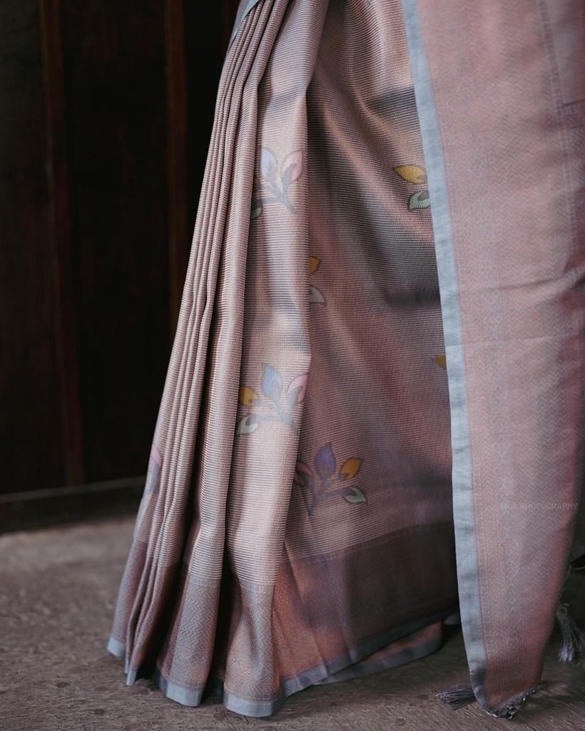 Stunning Grey Banarasi Silk Saree With Gorgeous Blouse Piece