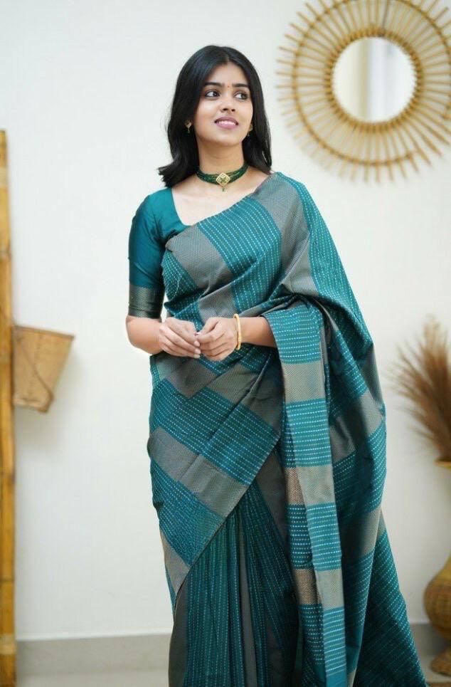 Luxurious Rama Soft Silk Saree With Sumptuous Blouse Piece