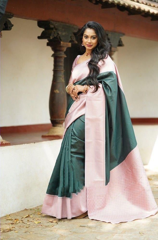Charming Green Soft Silk Saree With Graceful Blouse Piece