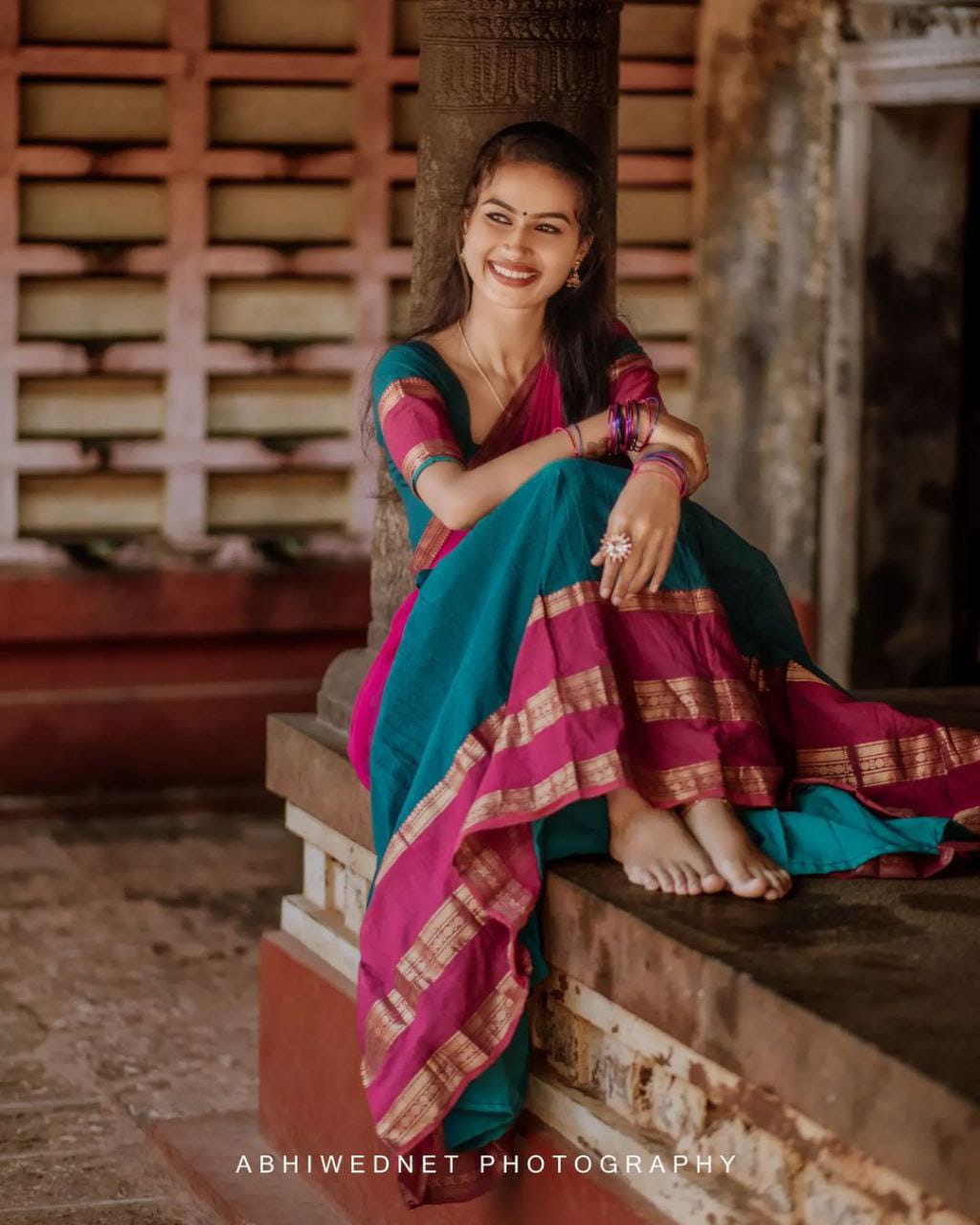 Close-up of Banarasi Dupatta in Morpish Color