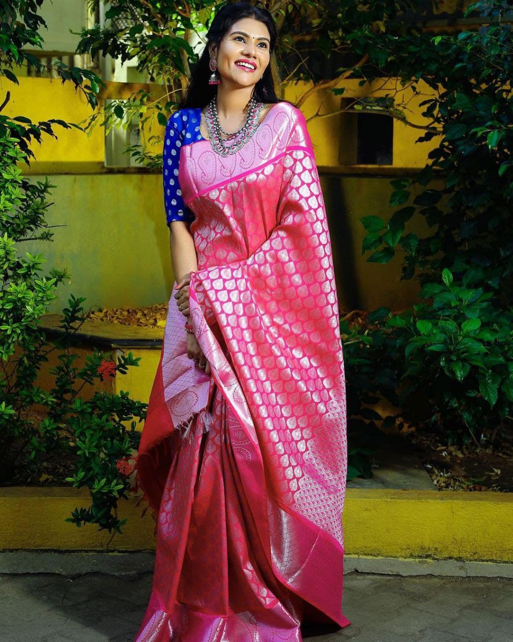 Angelic Pink Soft Silk Saree With Timeless Blouse Piece