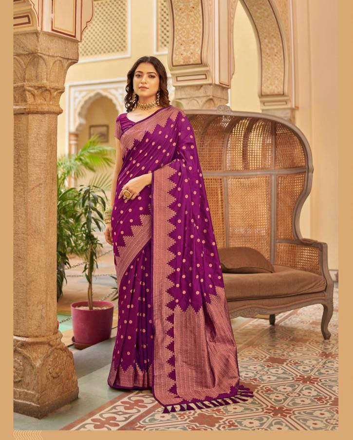 Sonorous Purple Soft Silk Saree With Graceful Blouse Piece