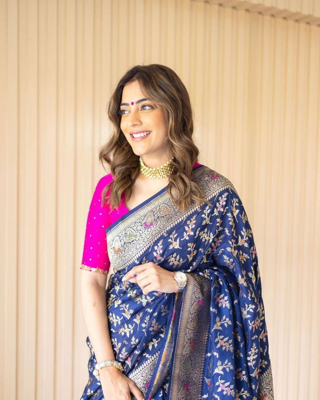 Scrumptious Navy Blue Soft Silk Saree With Desuetude Blouse Piece