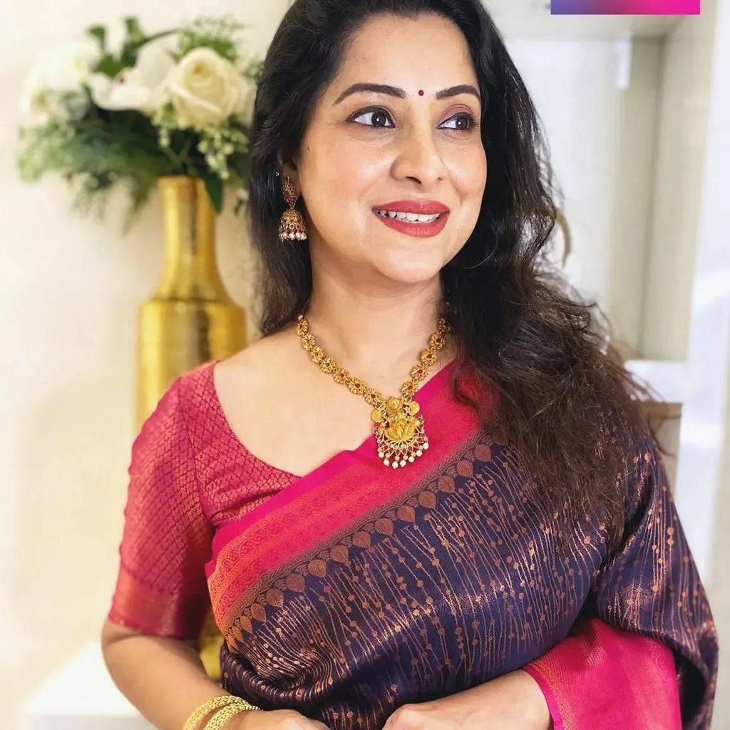 Transfixing Blue Soft Silk Saree With Hypnotic Blouse Piece