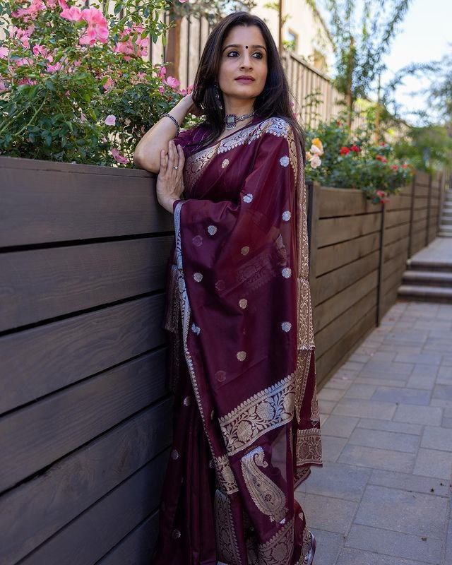Vibrant Wine Cotton Silk Saree With Woebegone Blouse Piece