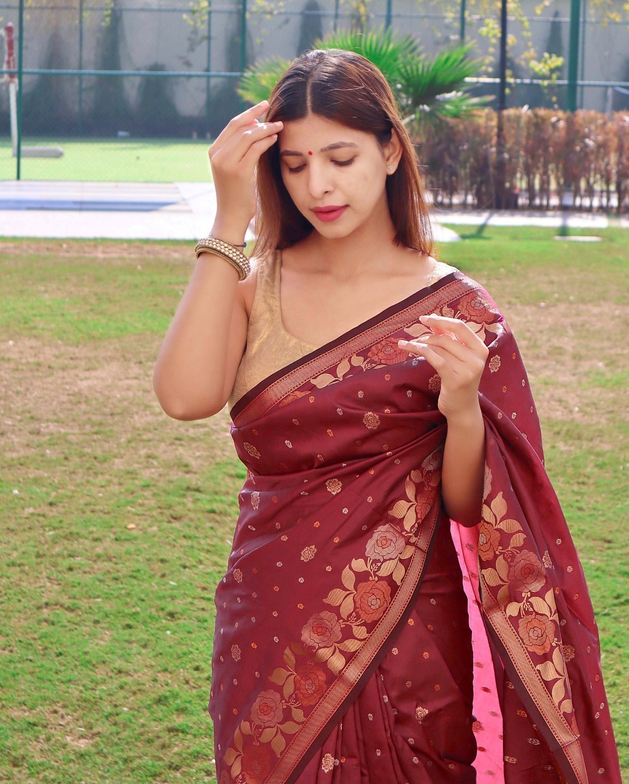Angelic Red Soft Silk Saree With Twirling Blouse Piece