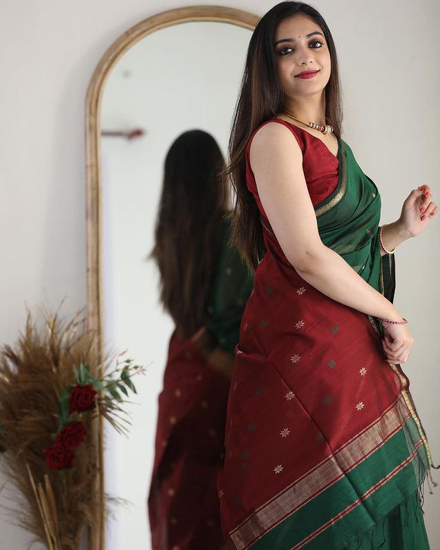 Attractive Green Cotton Silk Saree With Lovely Blouse Piece