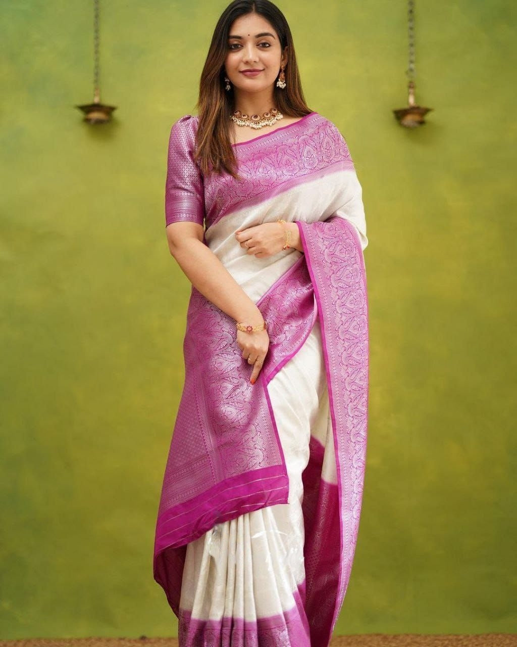 Enveloping White Soft Silk Saree With Celestial Blouse Piece