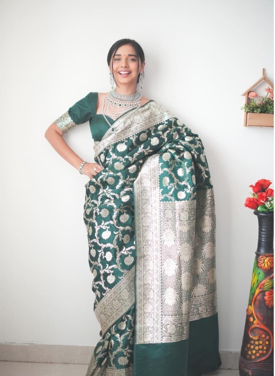 Graceful 1-Minute Ready To Wear Green Soft Silk Saree