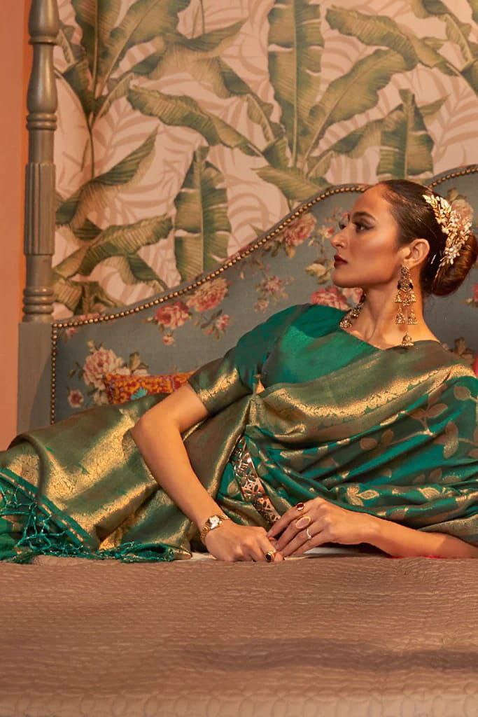 Tranquilizing Rama Soft Silk Saree With Placid Blouse Piece