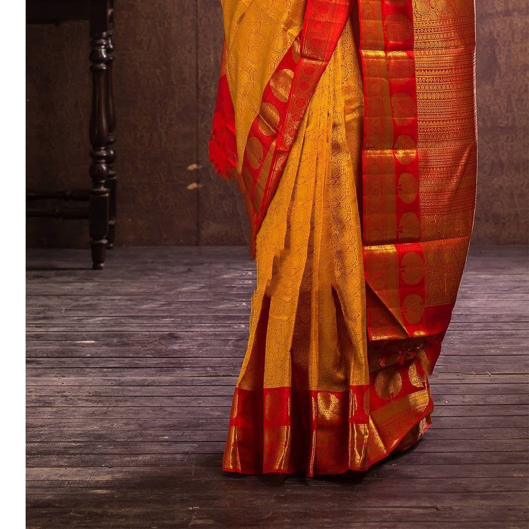 Bewitching Yellow Soft Silk Saree With Dazzling Blouse Piece