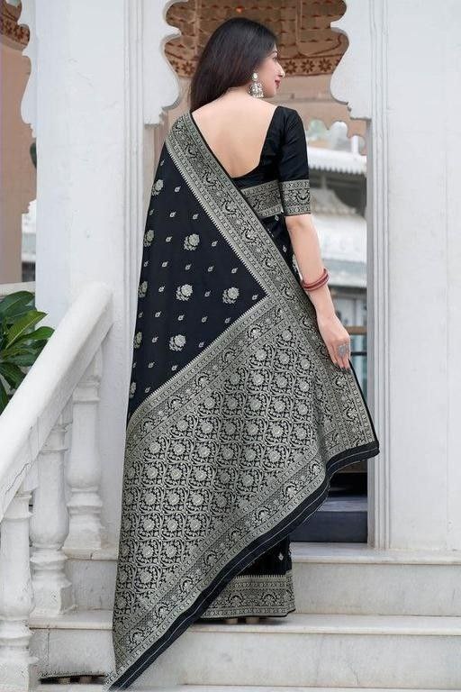 Fantastic Black Soft Silk Saree With Glittering Blouse Piece