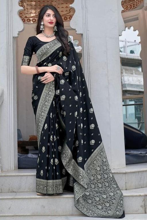 Fantastic Black Soft Silk Saree With Glittering Blouse Piece