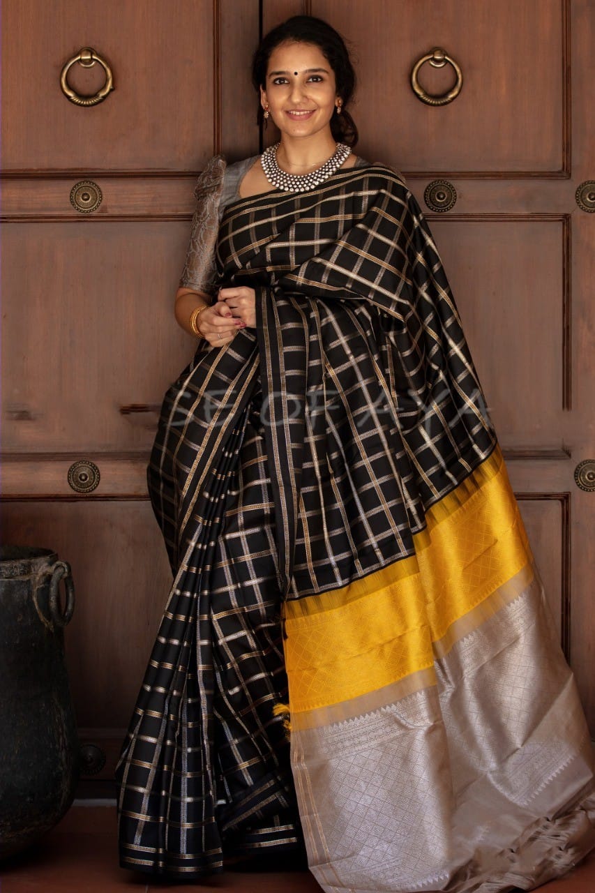 Glorious Black Soft Silk Saree With Effulgent Blouse Piece