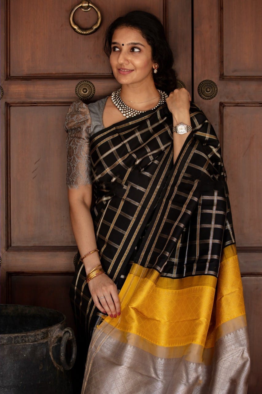 Glorious Black Soft Silk Saree With Effulgent Blouse Piece