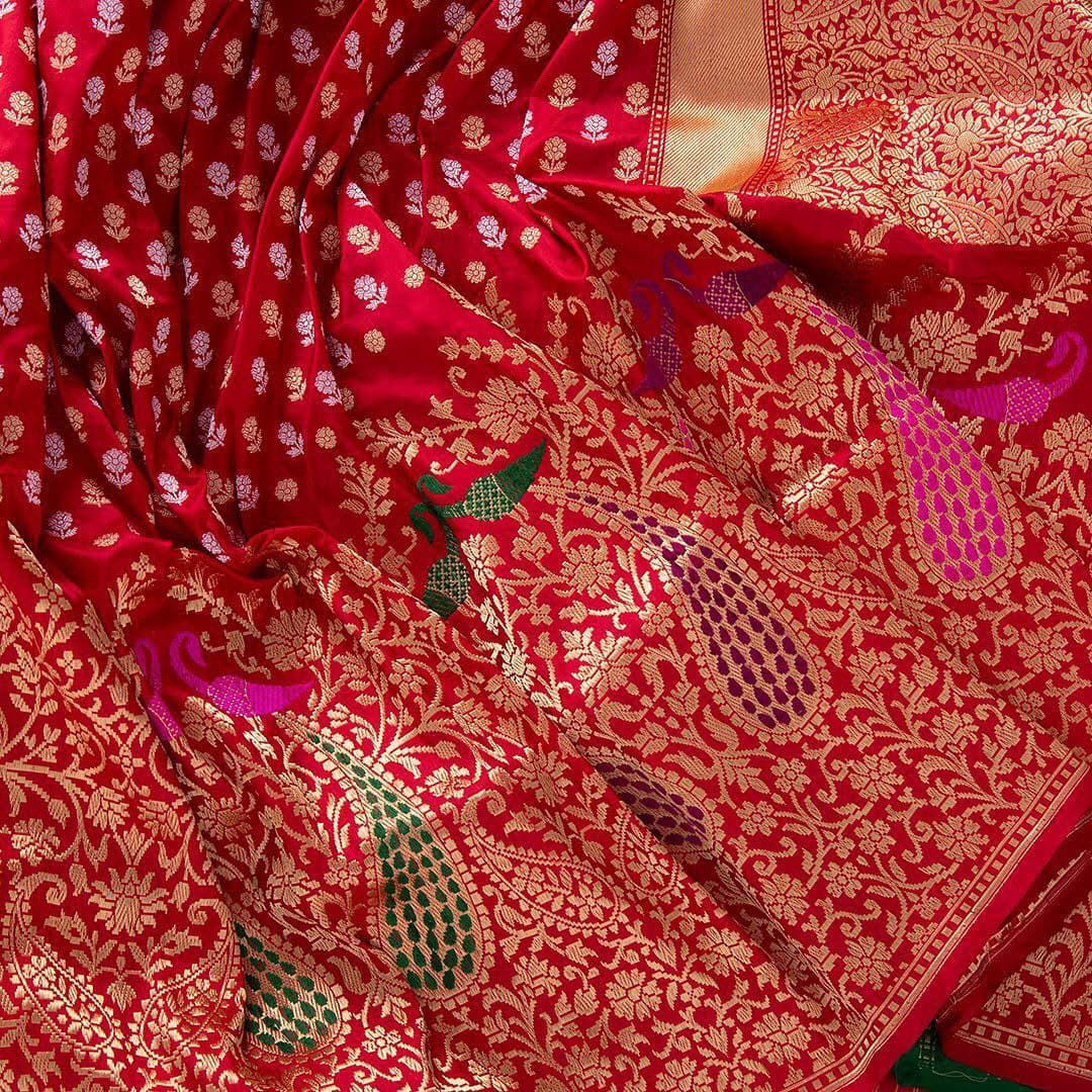 Enrapturingly Red Soft Silk Saree With Two Luscious Blouse Piece