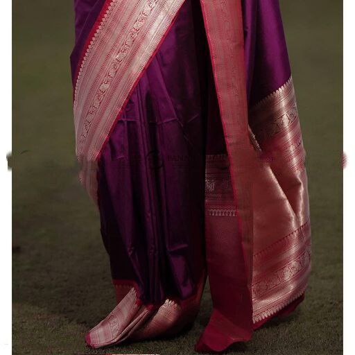 Fascinatingly Purple Soft Silk Saree With Precious Blouse Piece