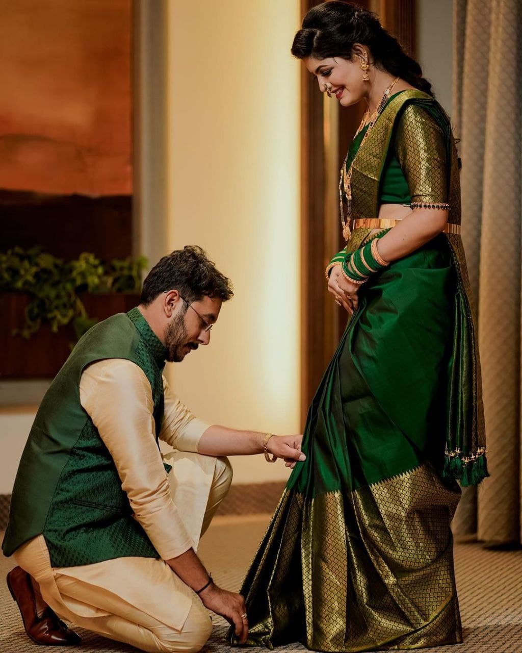 Enrapturing Green Soft Silk Saree With Enigmatic Blouse Piece