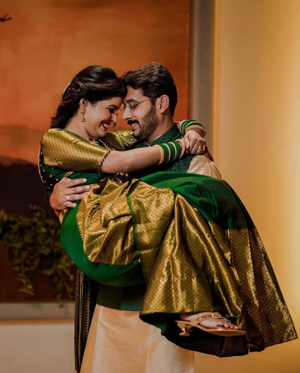 Enrapturing Green Soft Silk Saree With Enigmatic Blouse Piece