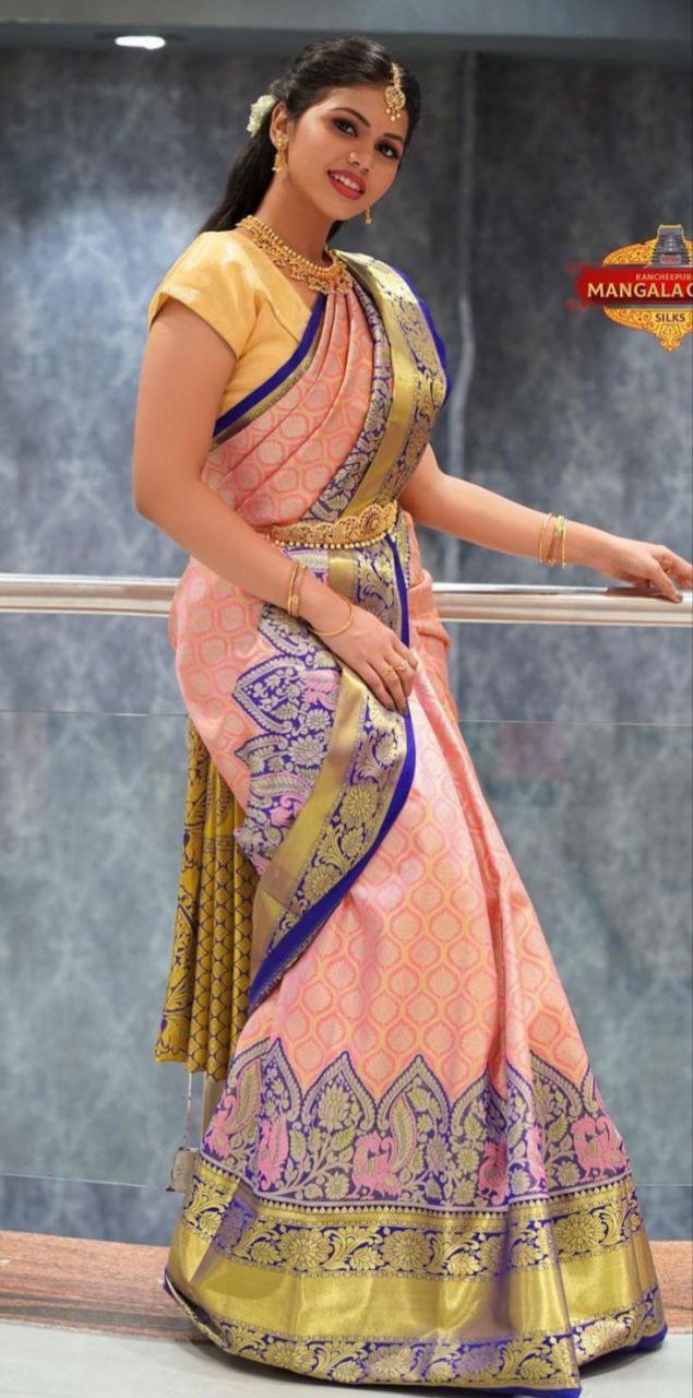 Sublimeness Pink Soft Silk Saree With Temptress Blouse Piece