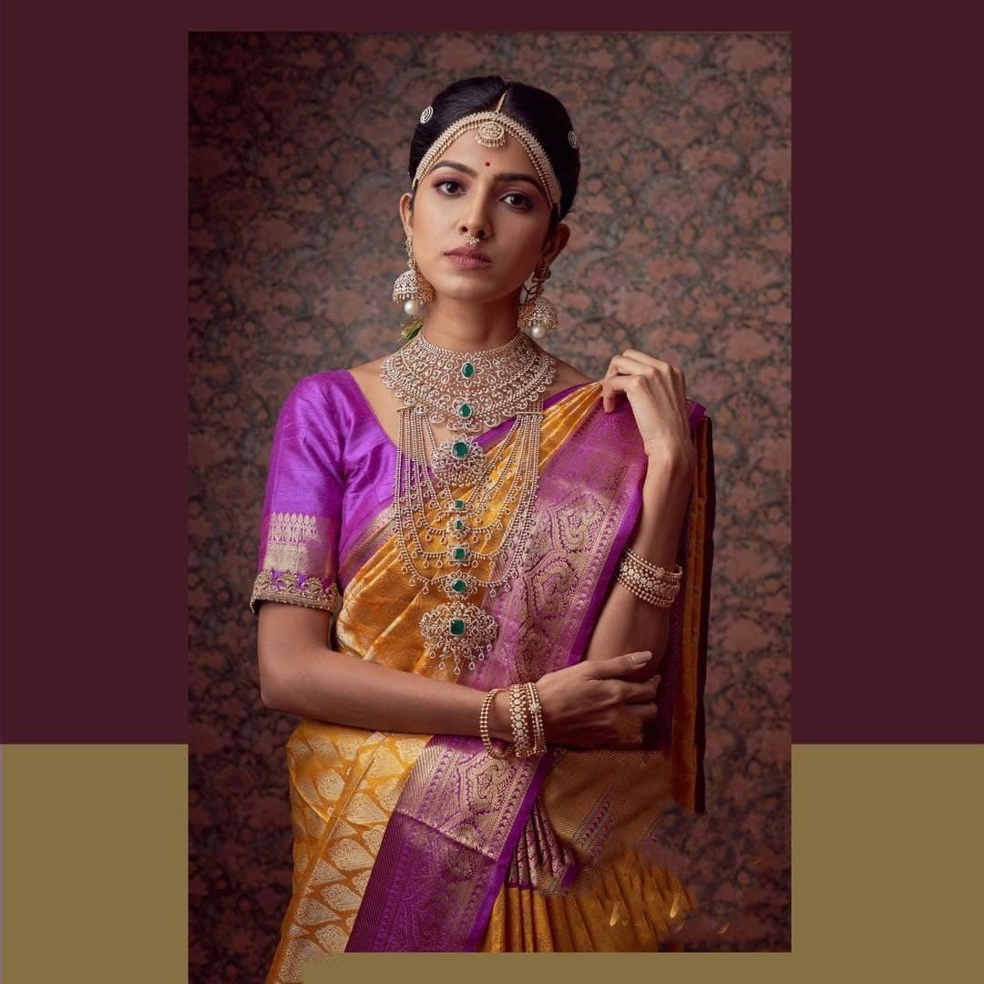 Pleasurably Yellow Soft Silk Saree With Appealingly Blouse Piece