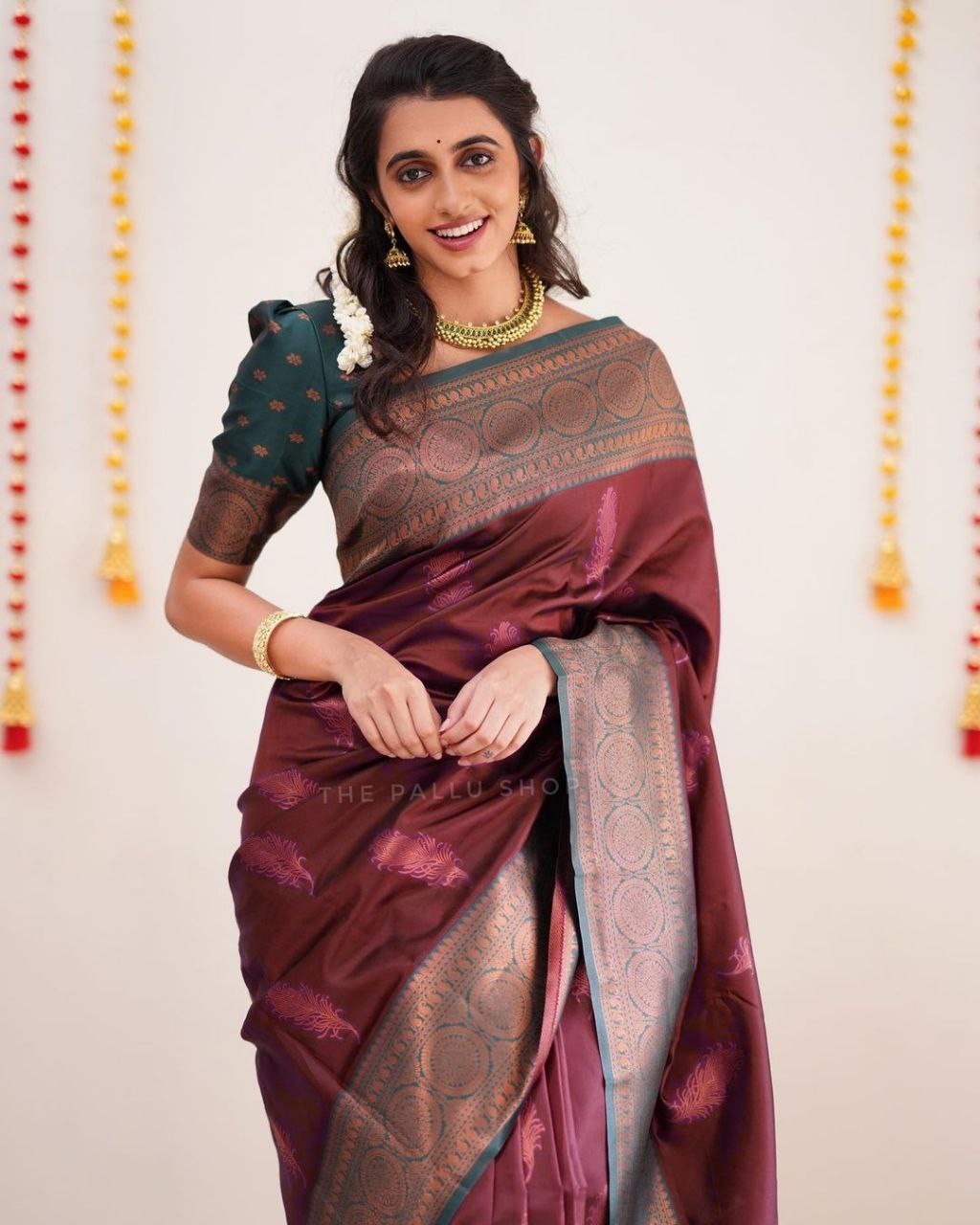 Attractively Maroon Soft Silk Saree With Ravishingly Blouse Piece