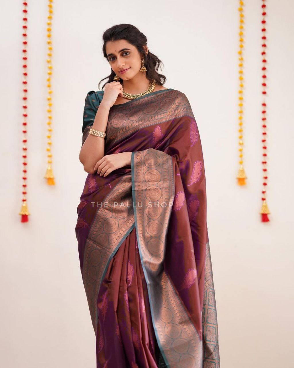 Attractively Maroon Soft Silk Saree With Ravishingly Blouse Piece