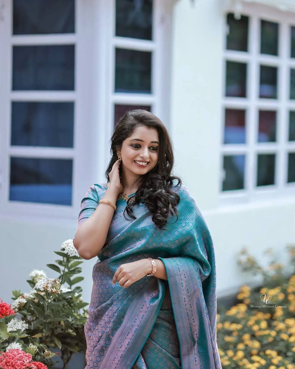 Celebrated Pink Soft Silk Saree With Outstanding Blouse Piece