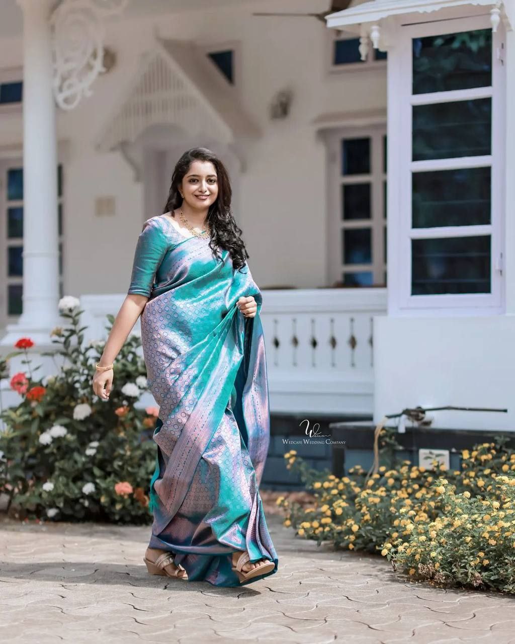 Celebrated Pink Soft Silk Saree With Outstanding Blouse Piece