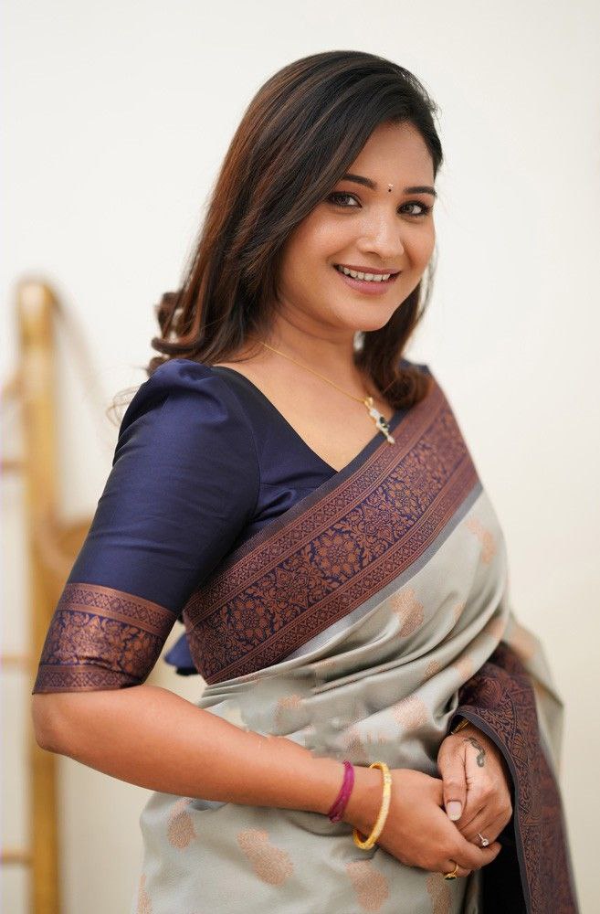 Radiance Beige Soft Silk Saree With Exotically Blouse Piece