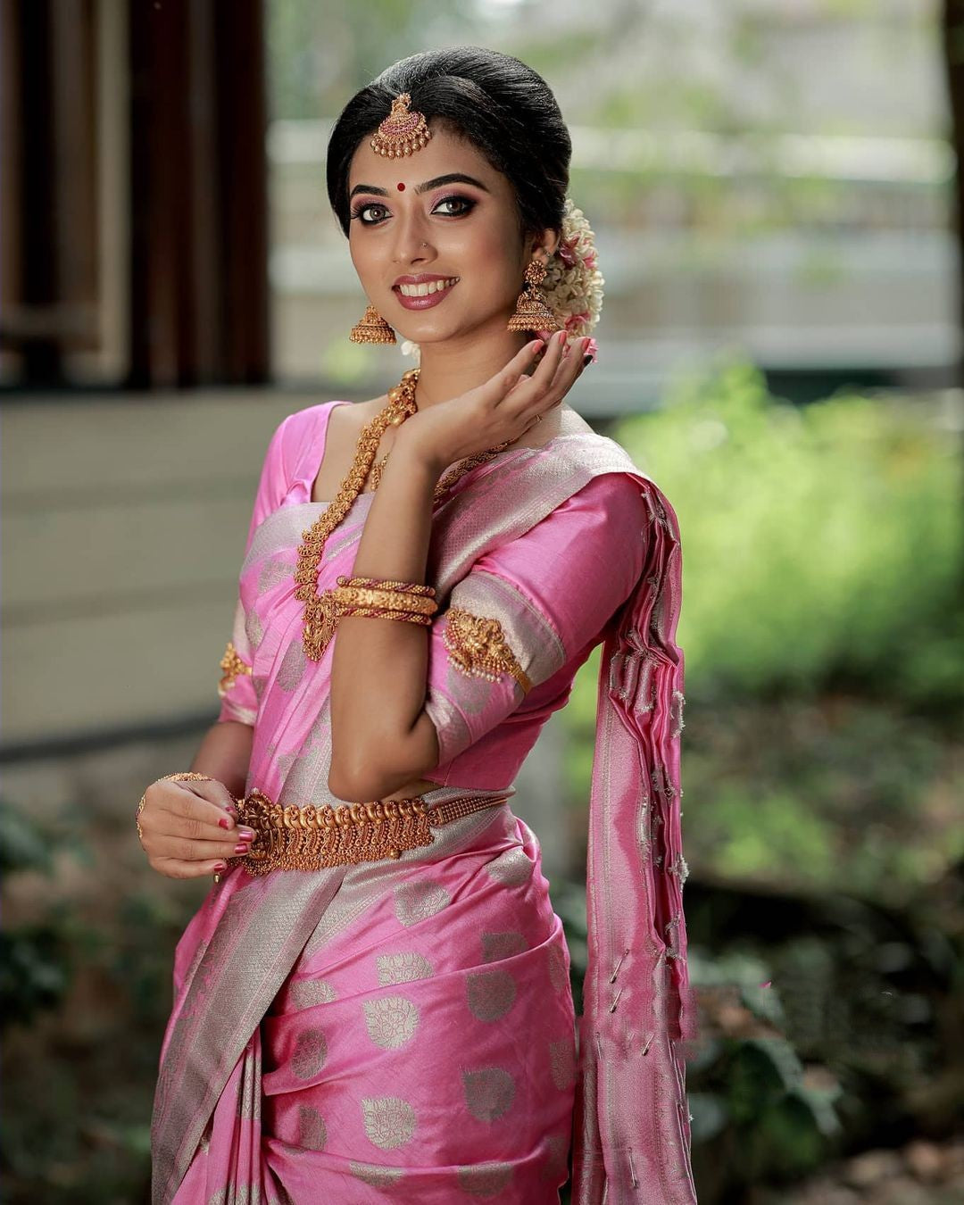 Sublimely Pink Soft Silk Saree With Glisteringly Blouse Piece
