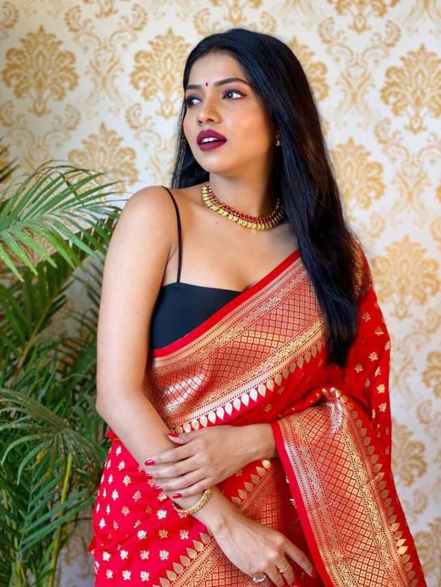 Poised Red Soft Silk Saree With Impeccably Blouse Piece