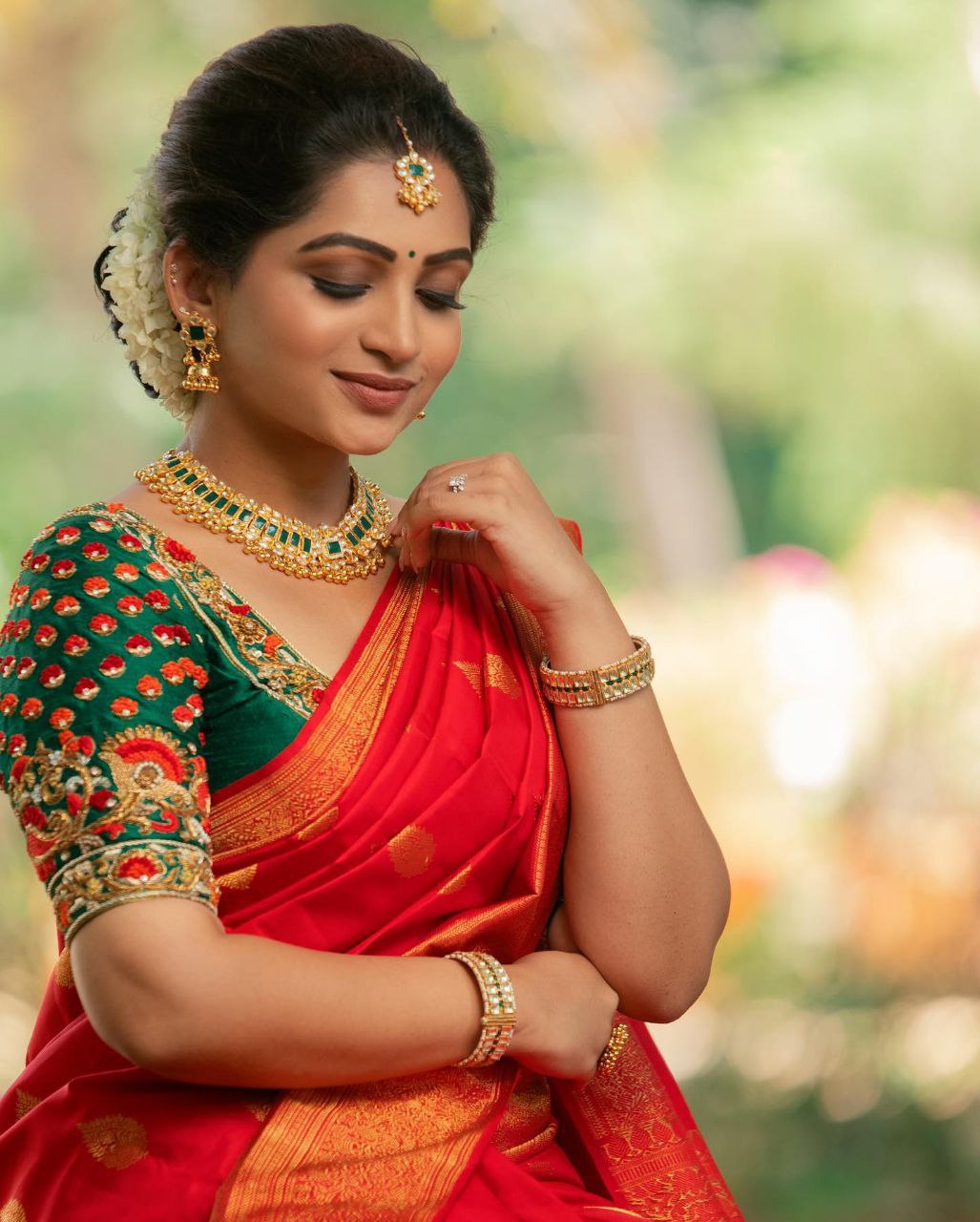 Exceptionally Red Soft Silk Saree With Two Divineness Blouse Piece