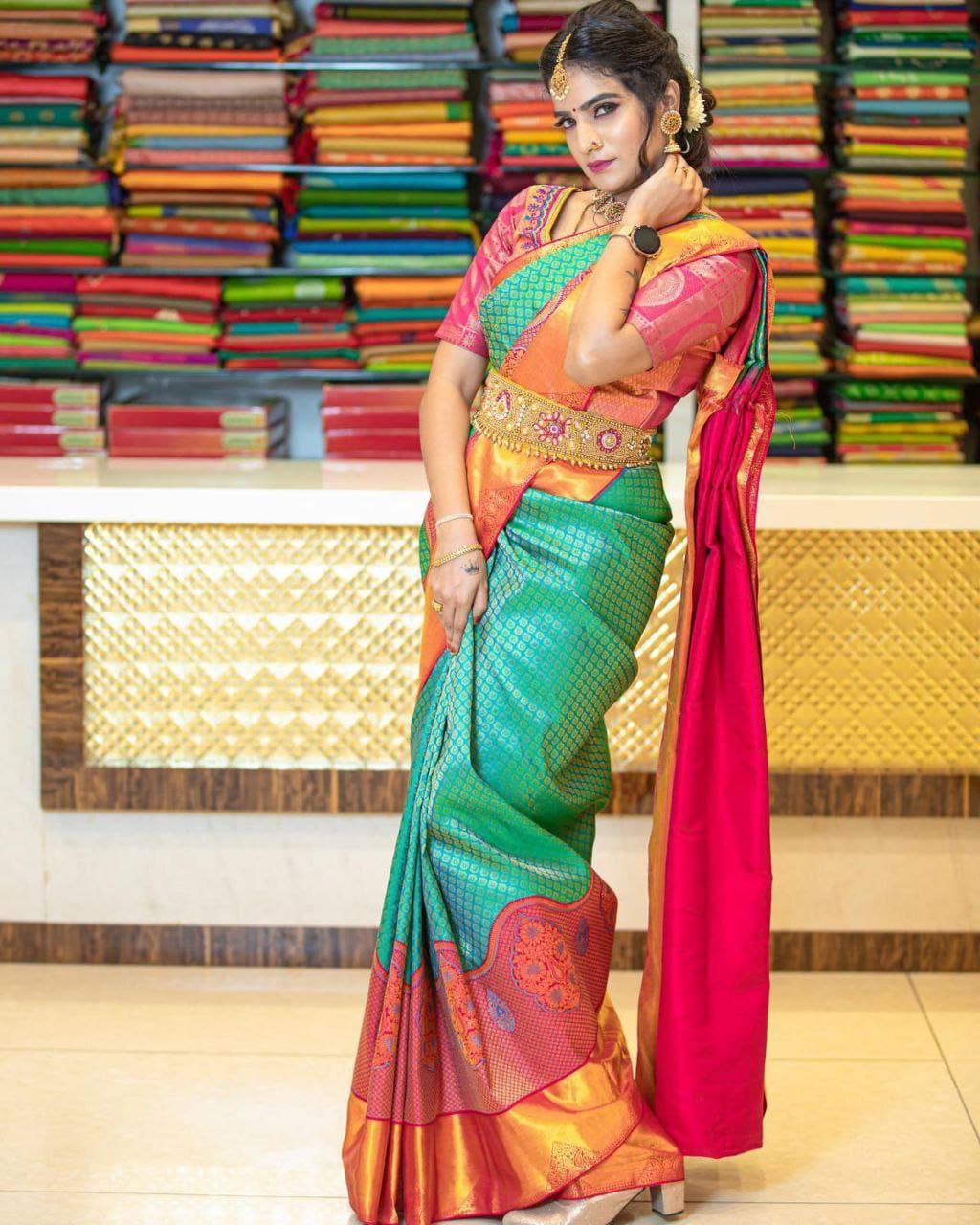 Sublimely Rama Soft Silk Saree With Joyful Blouse Piece