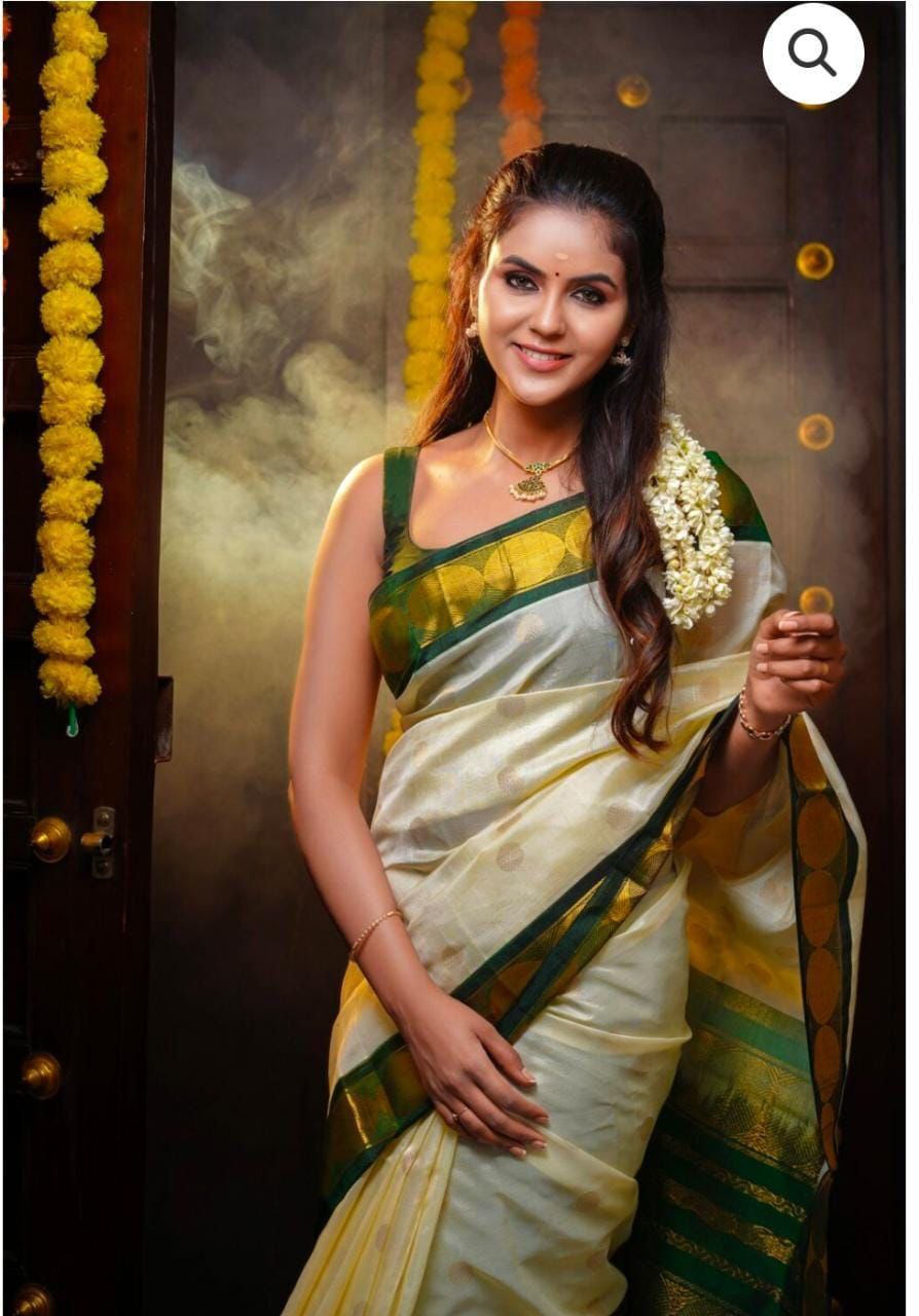 Confounding White Soft Silk Saree With Magnetic Blouse Piece