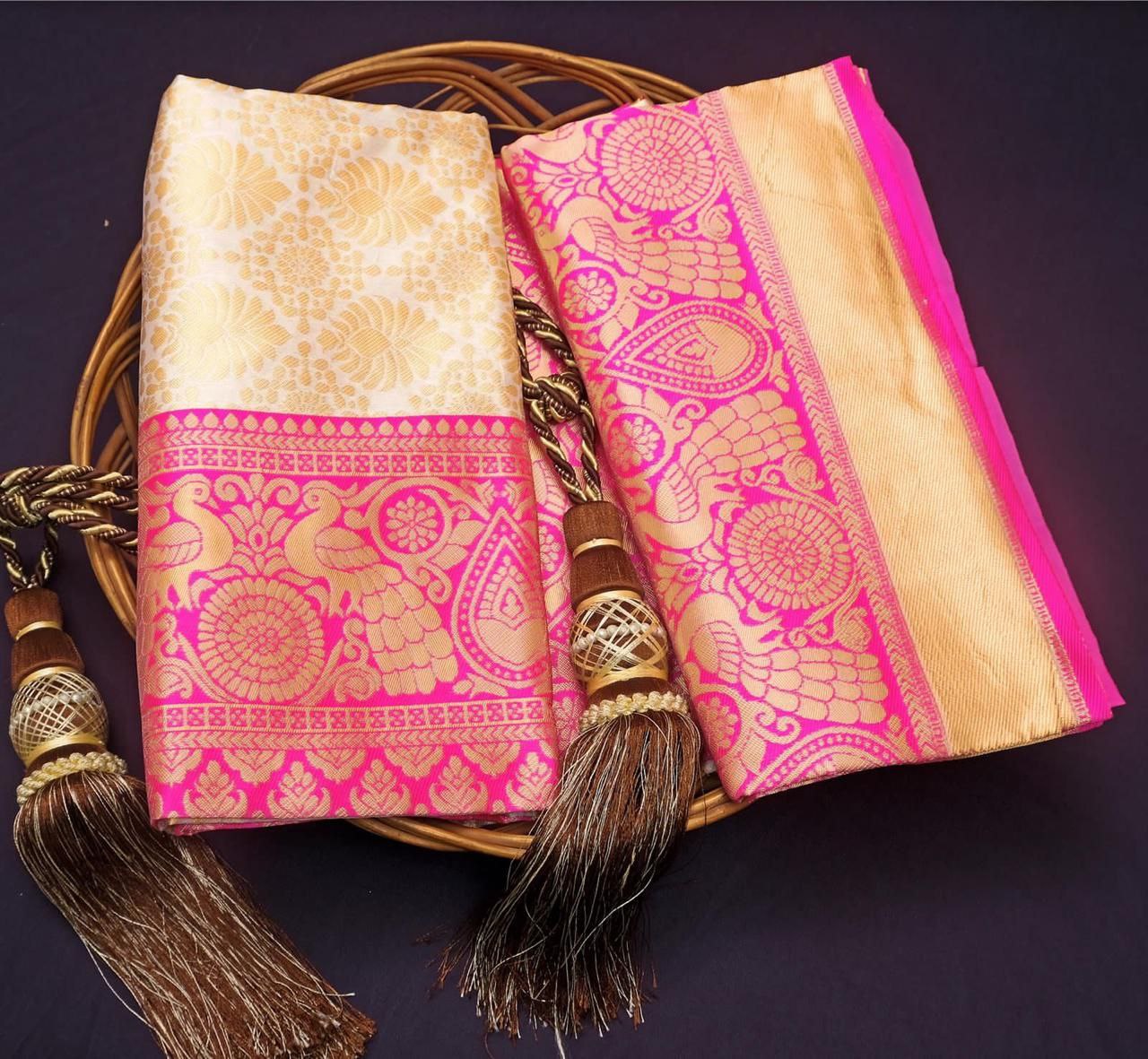 Splendiferous Cream Soft Silk Saree With Evocative Blouse Piece