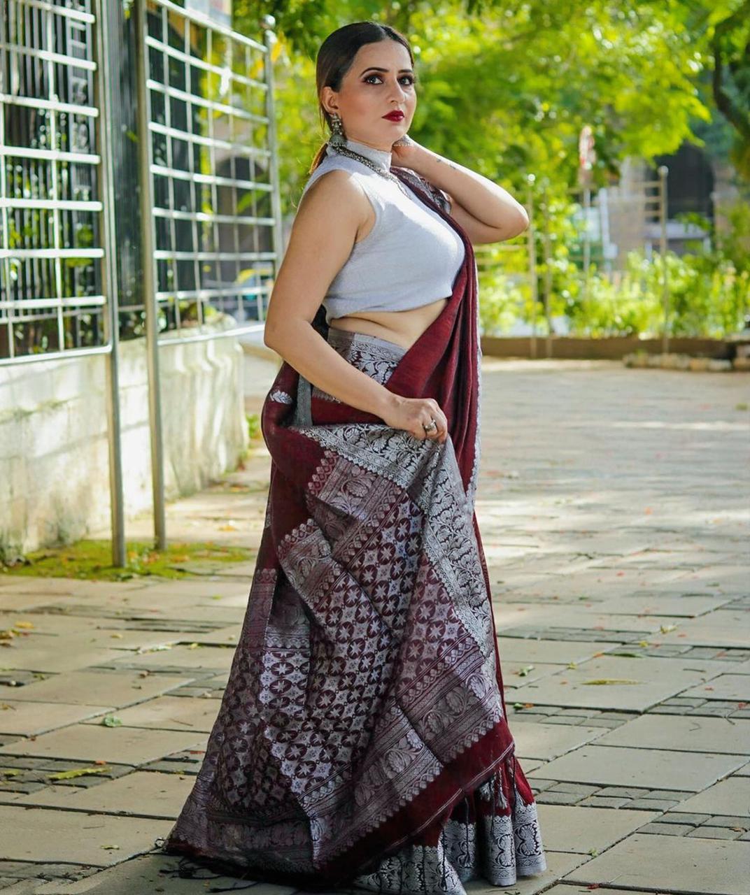 Exceptional Wine Soft Silk Saree With Masterful Blouse Piece
