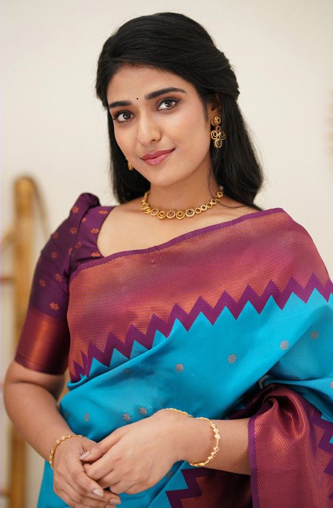 Articulate Firozi Soft Silk Saree With Supreme Blouse Piece