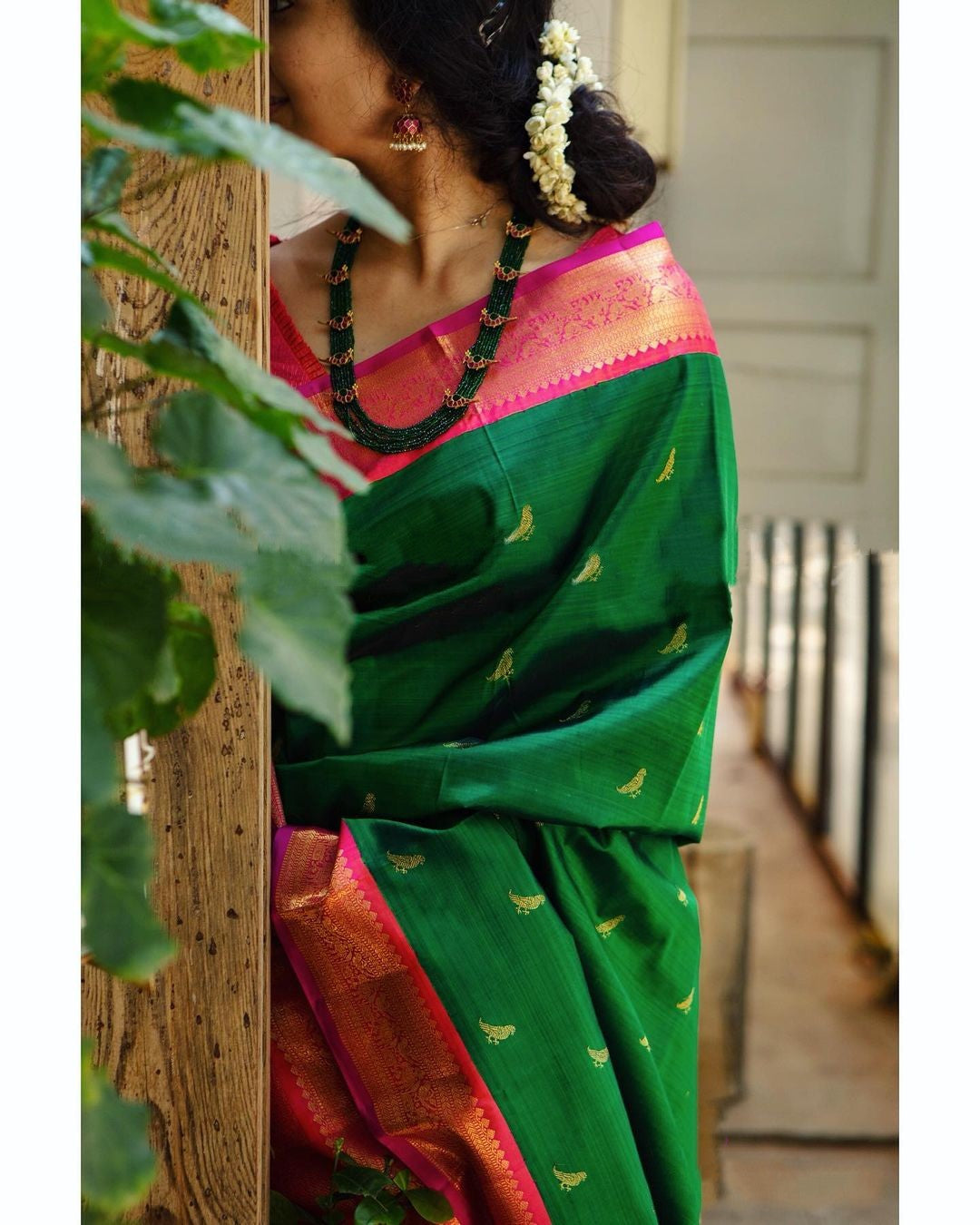 Sublimeness Green Soft Silk Saree With Enrapturingly Blouse Piece
