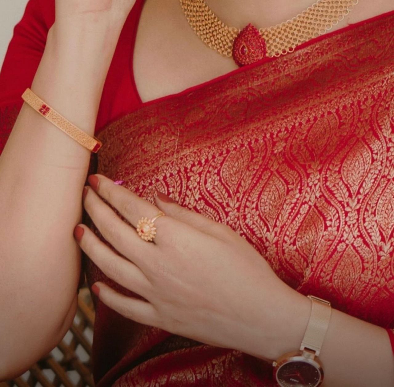 Allurement Red Soft Silk Saree With Attractiveness Blouse Piece