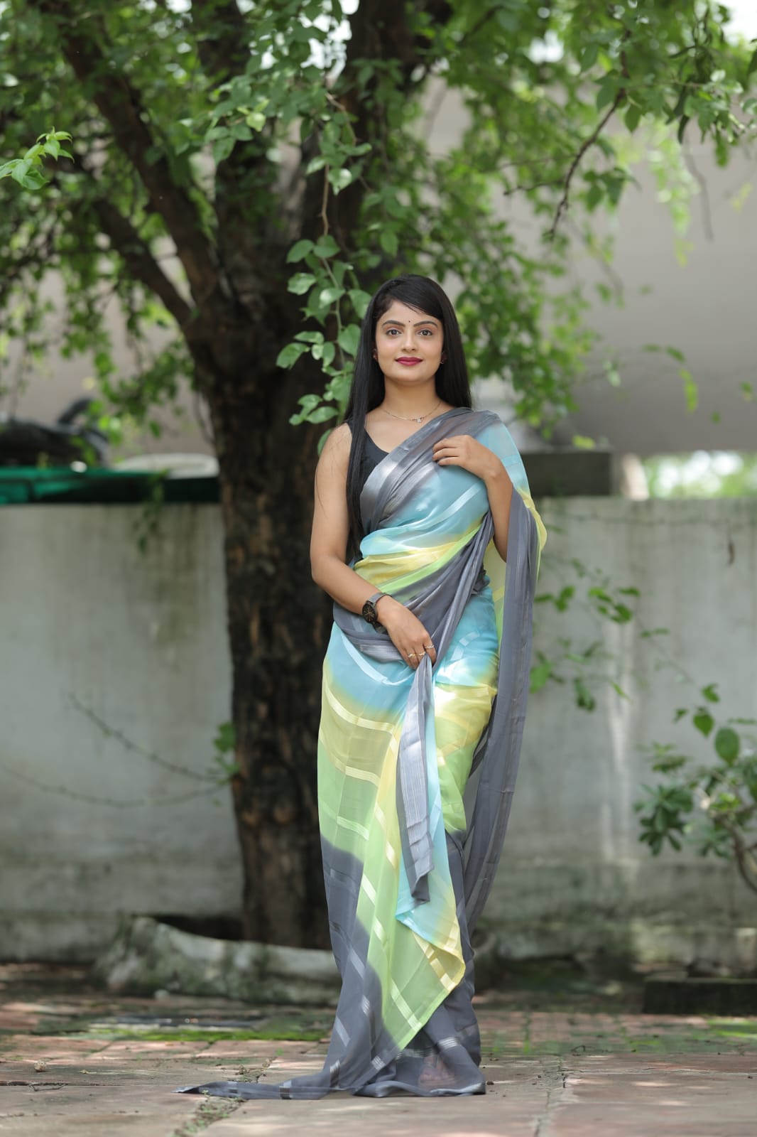 Enveloping 1-Minute Ready To Wear Grey Georgette Saree
