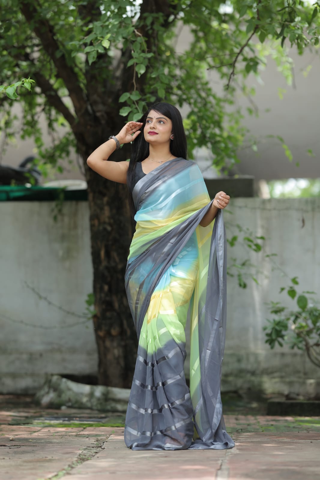 Enveloping 1-Minute Ready To Wear Grey Georgette Saree